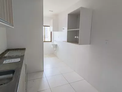 Apartamento de 3 quartos sendo 1 suíte com planejados na cozinha e em excelente localização no Ca - Foto 7