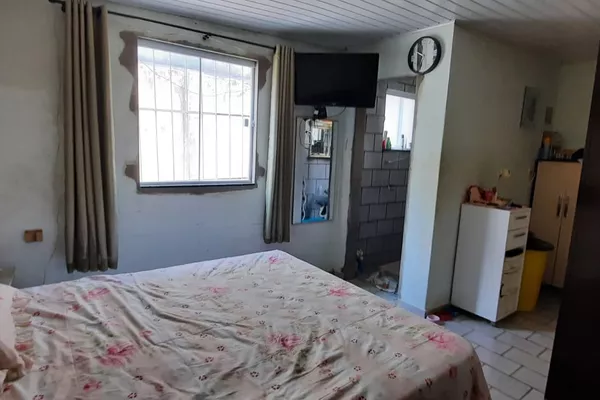 VENDO CASA DE 3 QUARTOS COM SUÍTE, 2 VAGAS DE GARAGEM NO BAIRRO URBIS VI, Vitória da Conquista, BA - Foto 6