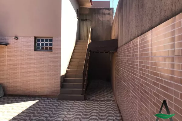 Arapongas - Casa - 4 Quartos - Jardim Santo Antônio - Foto 3