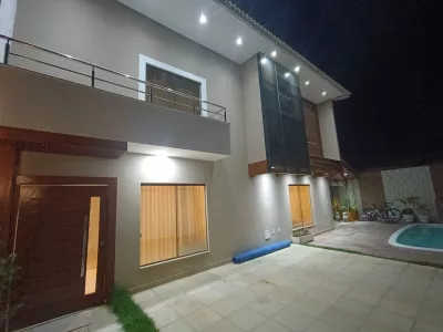 Casa com 5 quartos sendo 3 suítes, área gourmet com jacuzzi, piscina aquecida, em Bairro Boa Vista - Foto 72