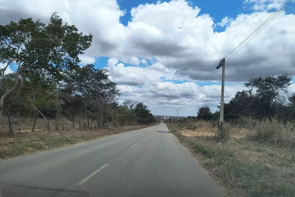 VENDO OU TROCO - Terreno de 360mts no Candeias - Lot. Alto da Universidade - Foto 2