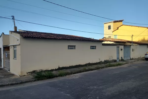 Casa de esquina com terreno de 110 m² à venda, Bairro Bela Vista perto da Av. Juracy Magalhaes, Vi - Foto 5