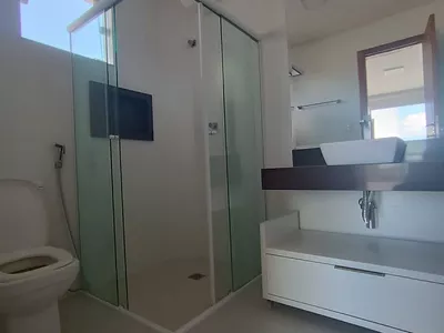 Casa duplex de 3 quartos sendo 2 suítes, piscina, espaço gourmet com churrasqueira depósito e ban - Foto 31