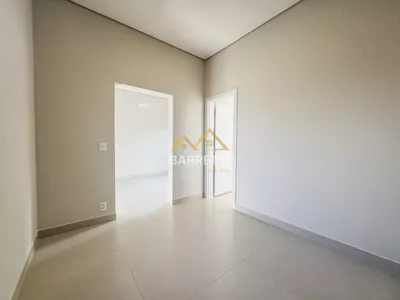 Casa à venda no Residencial Canadá com 152 m², 3 quartos (2 suítes), piscina e 2 vagas de garagem - Foto 21