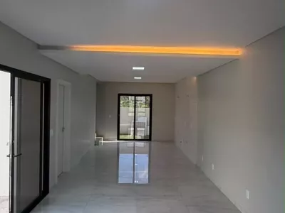 Sobrado Novo de esquina no Bairro Fraron - Foto 11