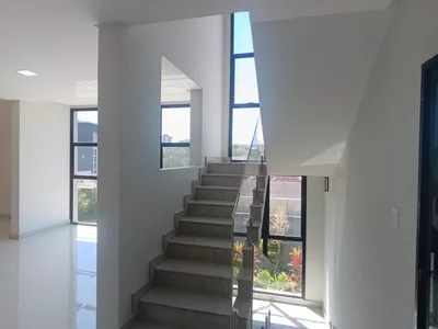 Casa de 2 pavimentos com 4 quartos sendo 3 suítes + dependência + espaço gourmet em condomínio f - Foto 78