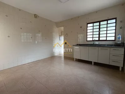 Casa Ampla com 3 Dorms, Quintal e Pomar - Condomínio Santa Clara - Centro de São Sebastião da Grama/SP - Foto 3