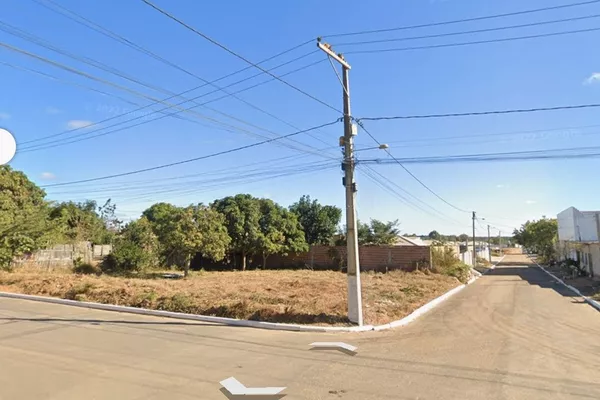 Terreno de Esquina 240m² no Vila do Marquês - Foto 2
