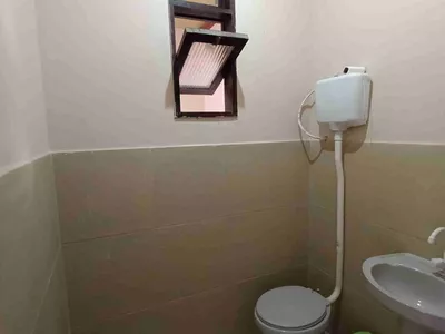 Conjunto comercial para locação com 6 salas, 3 banheiros, pátio grande no Alto Maron, Vitória da - Foto 22