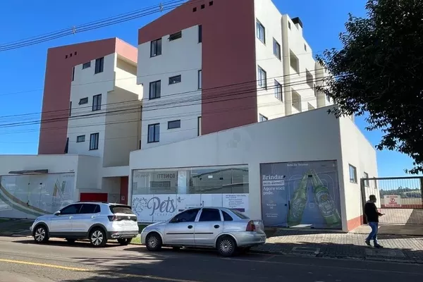 Apto primeiro andar, com elevador. Ed. Mαria Eduarda - Foto 2