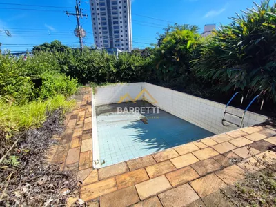 Casa para locação com 1.212 m², contendo quatro quartos, três salas, quatro banheiros e quatro vagas de garagem - Foto 41