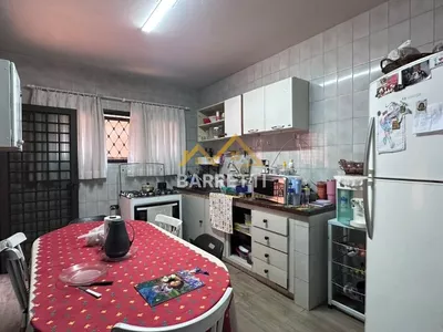 Casa Sobrado com 4 Quartos, Sendo 1 Suíte e 2 Garagens no Bairro Nova América em Piracicaba/SP - Foto 7