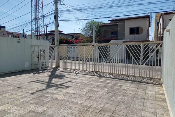 Apartamento térreo com quintal com 3/4 sendo 1 suíte a 50 mts do Shopping Conquista Sul em Vitór - Foto 4