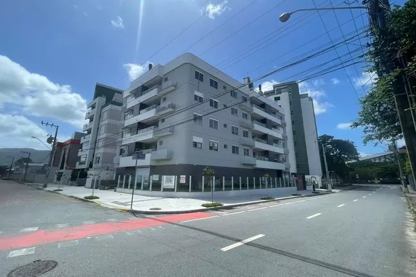 Studio novo finamente mobiliado, com garagem  na Trindade, próximo da UFSC. - Foto 2