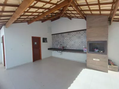 Casa duplex de 3 quartos sendo 2 suítes, piscina, espaço gourmet com churrasqueira depósito e ban - Foto 52