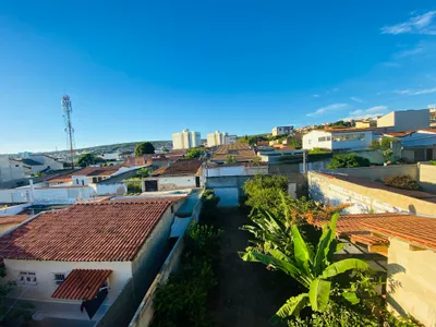 Vendo ótima casa duplex de 4 quartos, sendo 3 suítes, garagem para 5 carros, Vitória da Conquist - Foto 21