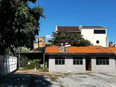 Loja comercial de esquina com 1210m² para alugar no Novo Mundo - Foto 9