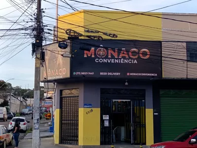 **Aluguel de Ponto Comercial de esquina com Mezanino na Av. Regis Pacheco no Centro – Vitória da - Foto 2
