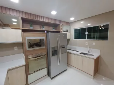 Casa com 5 quartos sendo 3 suítes, área gourmet com jacuzzi, piscina aquecida, em Bairro Boa Vista - Foto 6