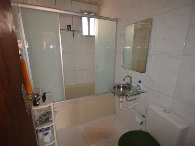 Apartamento com 131 m², com 4 quartos sendo 1 suíte. - Foto 9