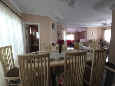 Sobrado à venda de 282m² com 4 quartos suítes, 6 banheiros, piscina e 6 vagas de garagem no condomínio Terras de Piracicaba IV - Foto 10