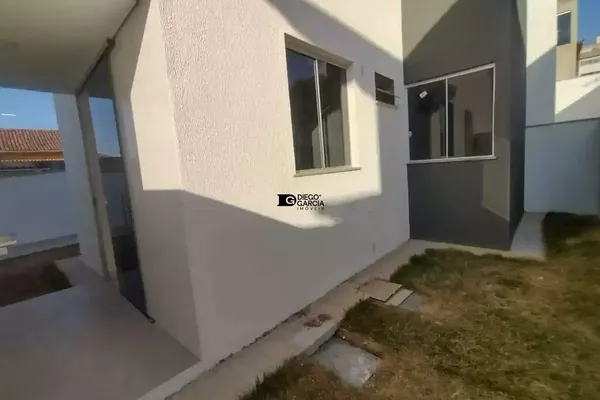 Casa Duplex com Entrada Individual e Quintal Privativo em Localização Estratégica - Foto 1