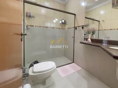 Chácara à venda no bairro Santa Rita, com 727 m² de construção, 6 quartos (sendo 4 suítes), piscina e 8 vagas de garagem - Foto 25