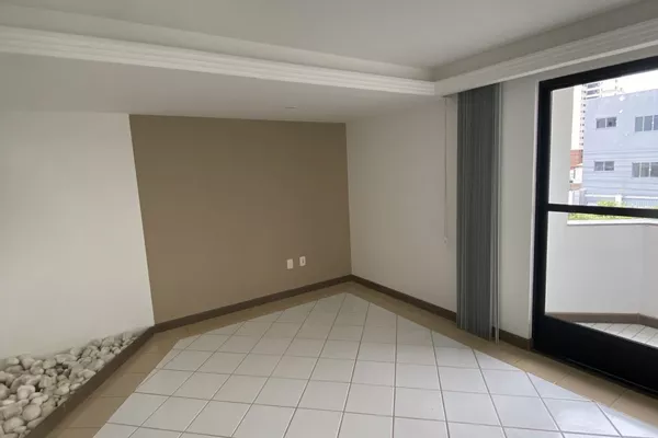 Excelente Apartamento 1º andar, 3/4 com suite, para Locação – Edifício Portal Brasil, Bairro C - Foto 4
