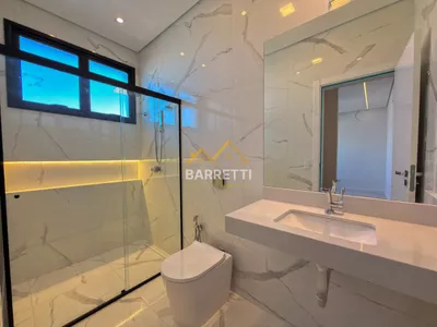 Sobrado à venda, com 305m², 3 suítes, 5 banheiros, piscina e 4 vagas de garagem no condomínio Villa D'Aquila - Foto 24