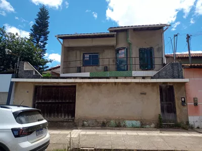Casa tipo Sobrado solto no terreno a 300 mts da Faculdade Fainor com 4 salas, 3/4 no Bairro Candeia - Foto 2