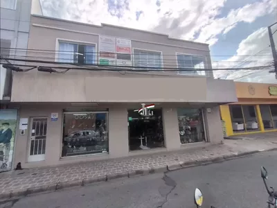 ÓTIMO TERRENO NO NOVO MUNDO PARA INVESTIMENTO À VENDA 1050m² COM 7 SALAS E 2 LOJAS - Foto 2