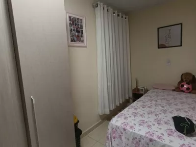 Casa com Sala, 2 quartos, copa, banheiro social, cozinha, área de serviços + edícula com quarto e - Foto 11