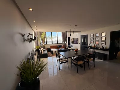 Cobertura duplex mobiliada com 4 quartos sendo 3 suites, terraço comm área gourmet e piscina a ven - Foto 14