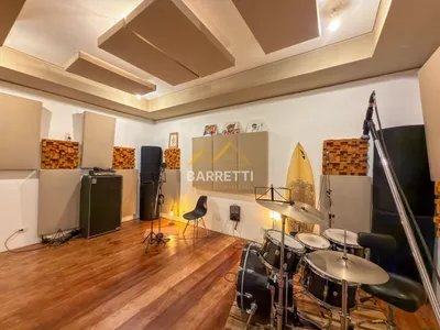 Chácara à venda no Bairro Santa Rita com 213 m² de construção, 5 quartos (sendo 1 suíte), 3 banheiros e amplo quintal - Foto 29