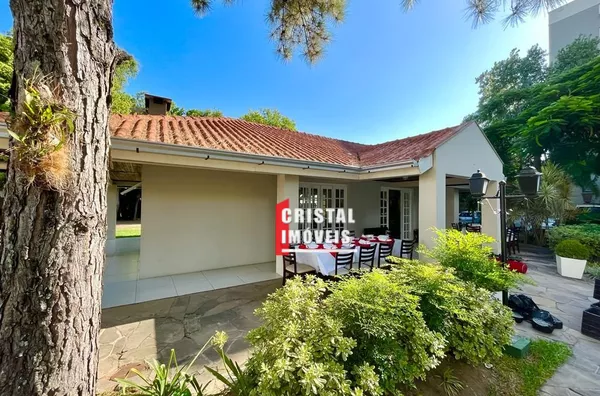 Xavier da Cunha Apto AP0440