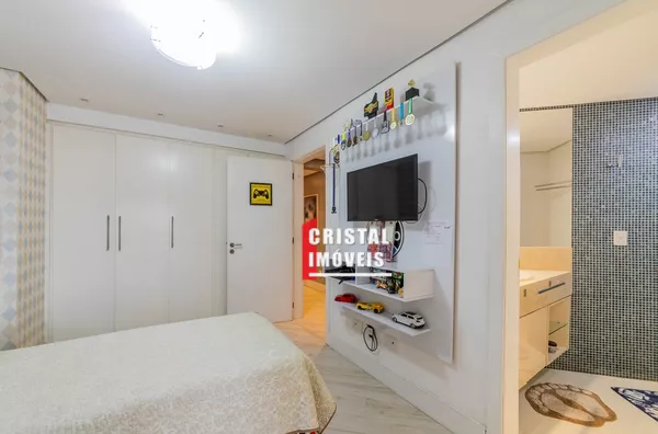 Apartamento 4 dormitórios a venda no Bairro Petrópolis em Porto Alegre
