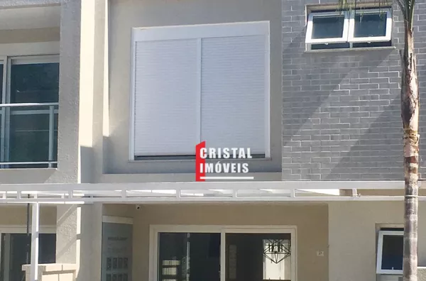 Casa em Condomínio a venda no Bairro Vila Nova em Porto Alegre