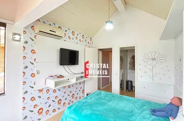 Casa em Condomínio  