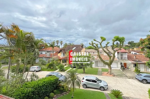 Casa em Condomínio  