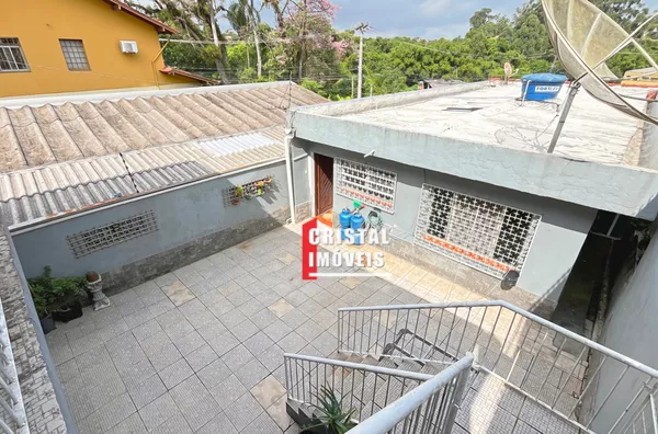 Casa 3 dormitórios a venda no Bairro Vila Nova em Porto Alegre