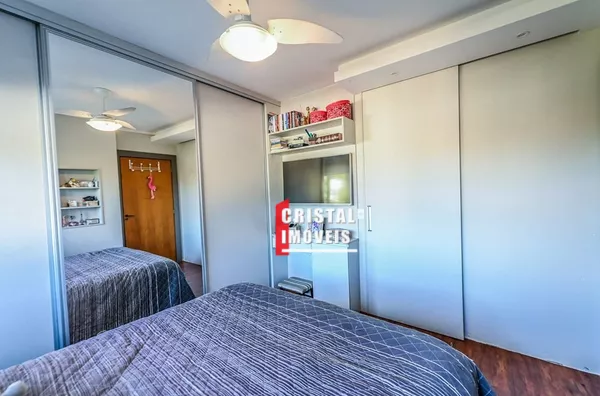 Cobertura 4 dormitórios a venda no bairro Cristal em Porto Alegre