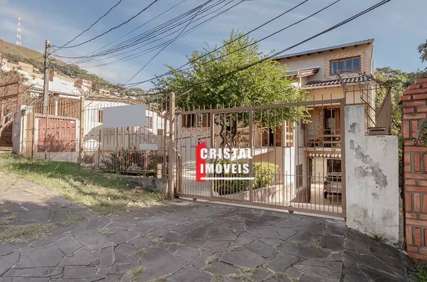 Casa 3 dormitórios a venda no Bairro Gloria em Porto Alegre