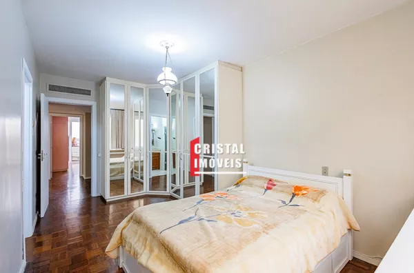 Apartamento 3 dormitórios a venda no Centro histórico em Porto Alegre