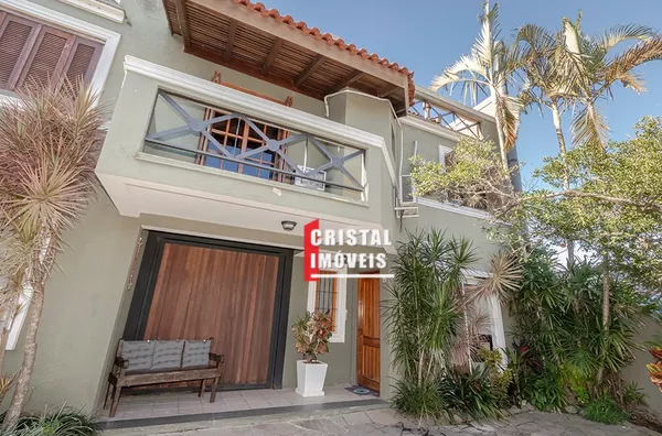 Casa em Condomínio  