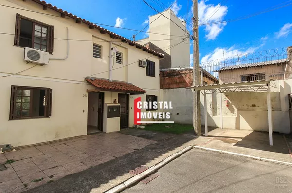 Casa em Condomínio  a venda no Bairro Vila Nova em Porto Alegre