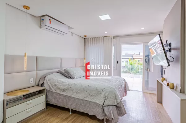 Casa 2 dormitórios a venda no Bairro Vila Assunção em Porto Alegre