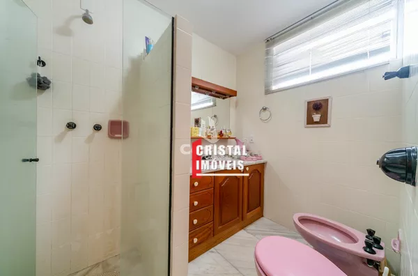 Apartamento 4 dormitórios a venda no Bairro Petrópolis em Porto Alegre