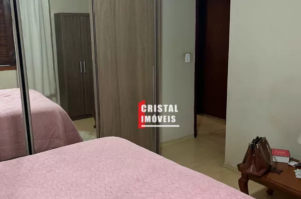 Casa 3 dormitórios a venda no Bairro Nonoai em Porto Alegre