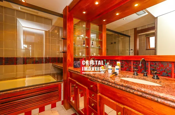 Cobertura 4 dormitórios a venda no Bairro Petrópolis em Porto Alegre