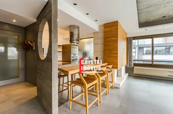 Apartamento 2 dormitórios a venda no Bairro Petrópolis em Porto Alegre